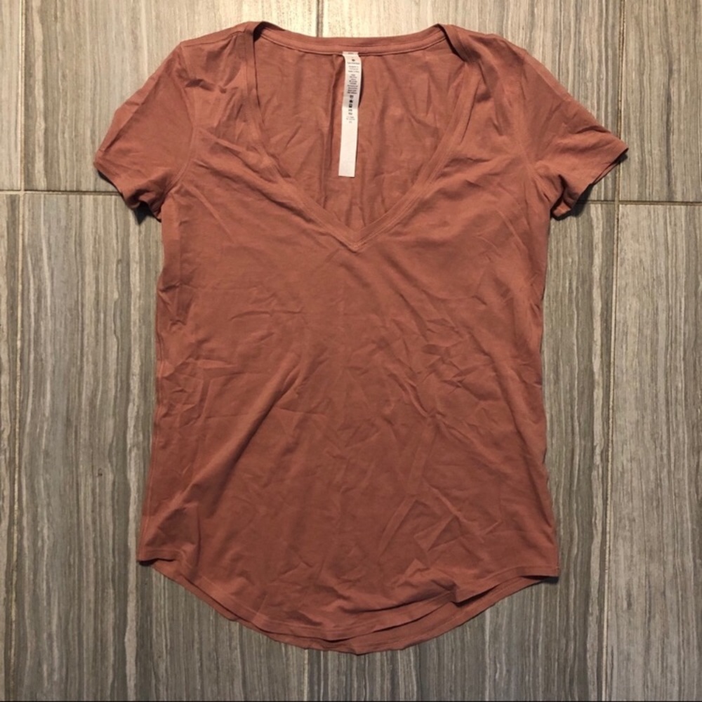 lululemon v neck